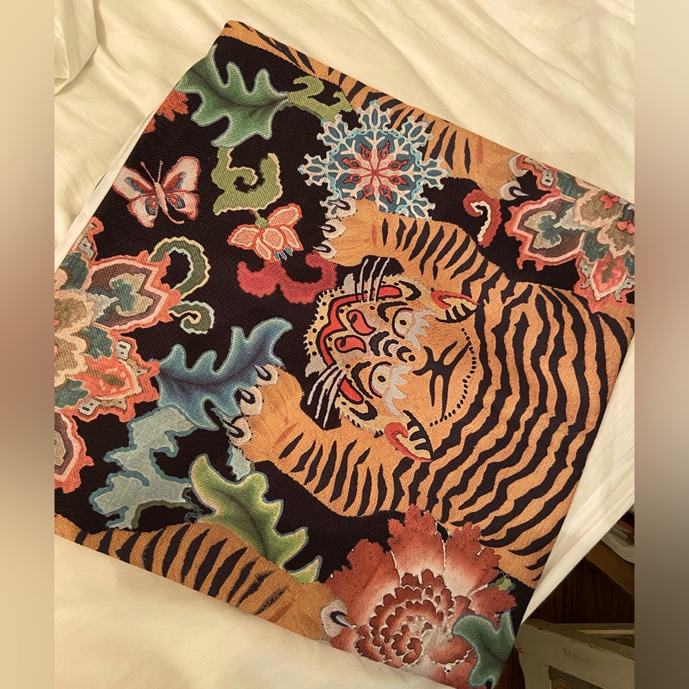 Pillow cover